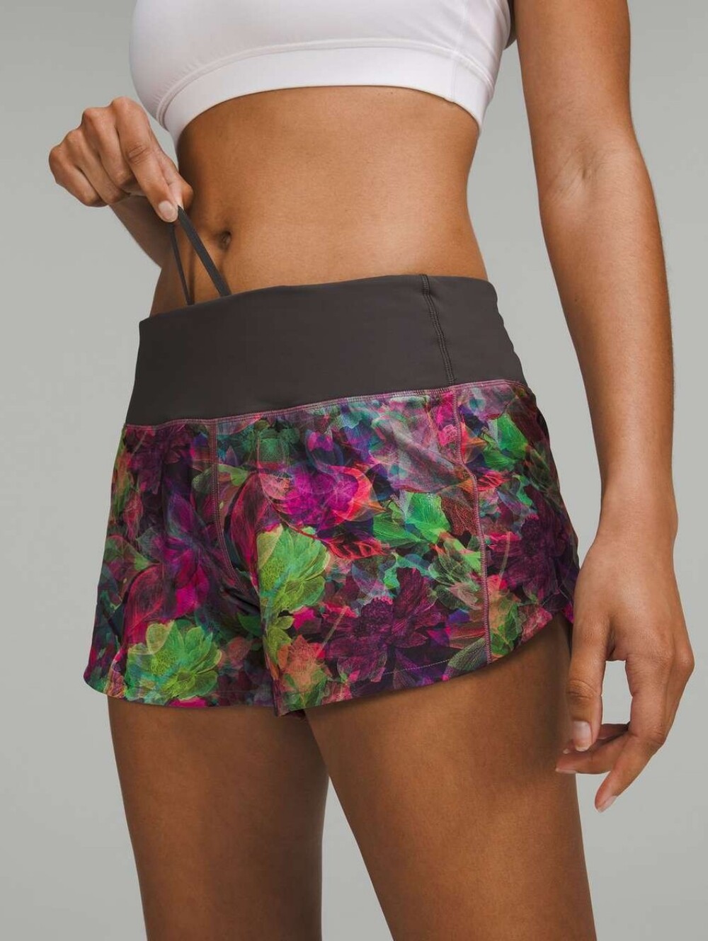 Lululemon Speed Up Mid-Rise Lined Short 4" Size 4